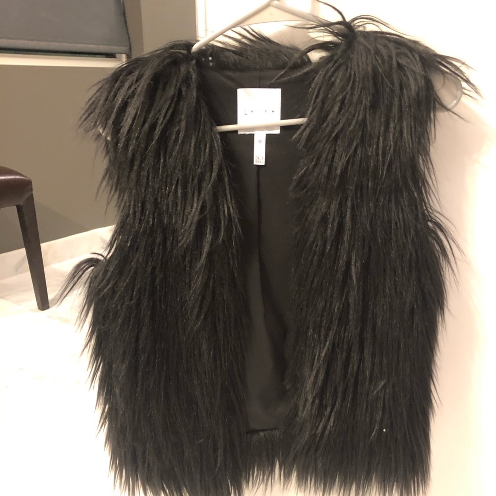 Leith faux fur vest